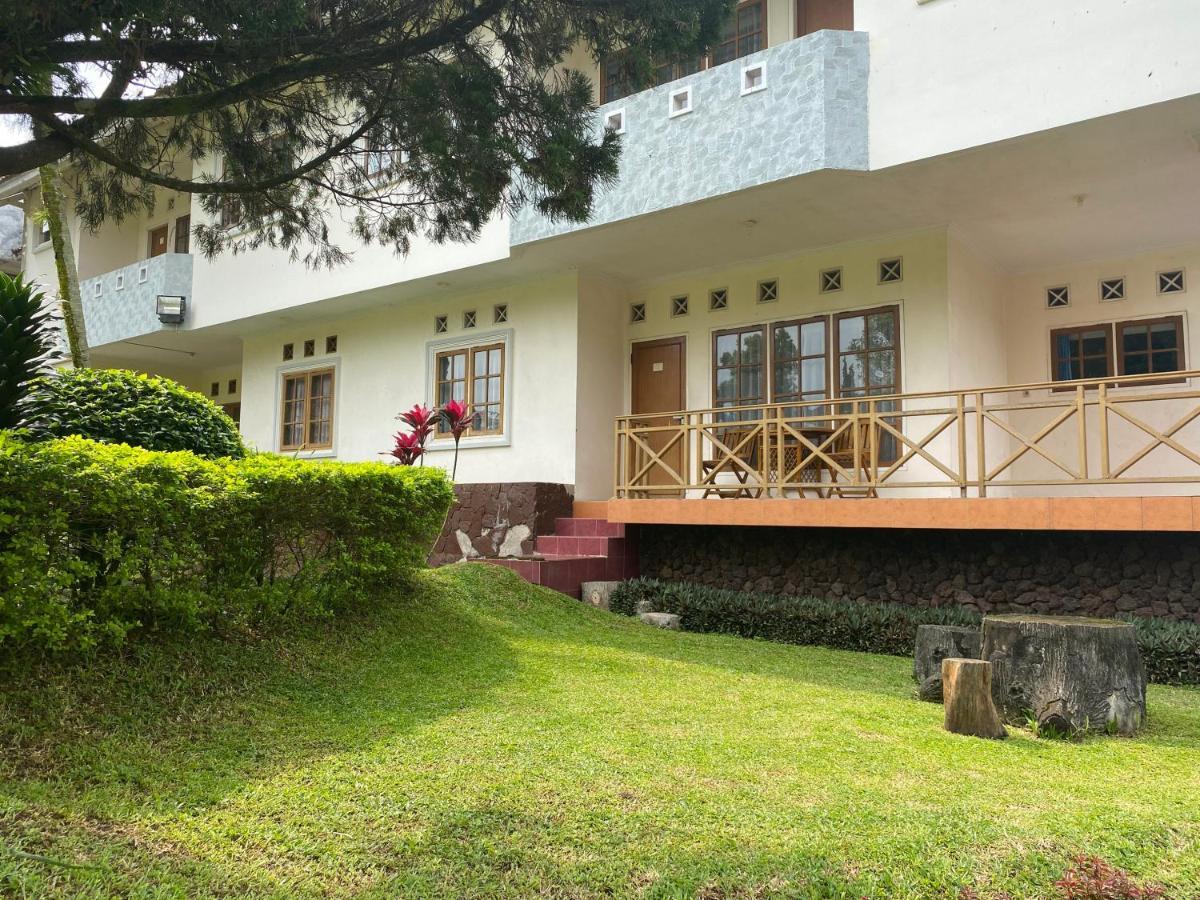 Hotel Puspa Sari Ciater Kültér fotó