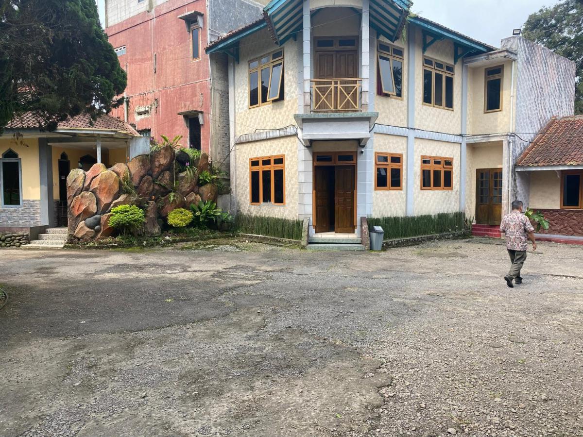 Hotel Puspa Sari Ciater Kültér fotó