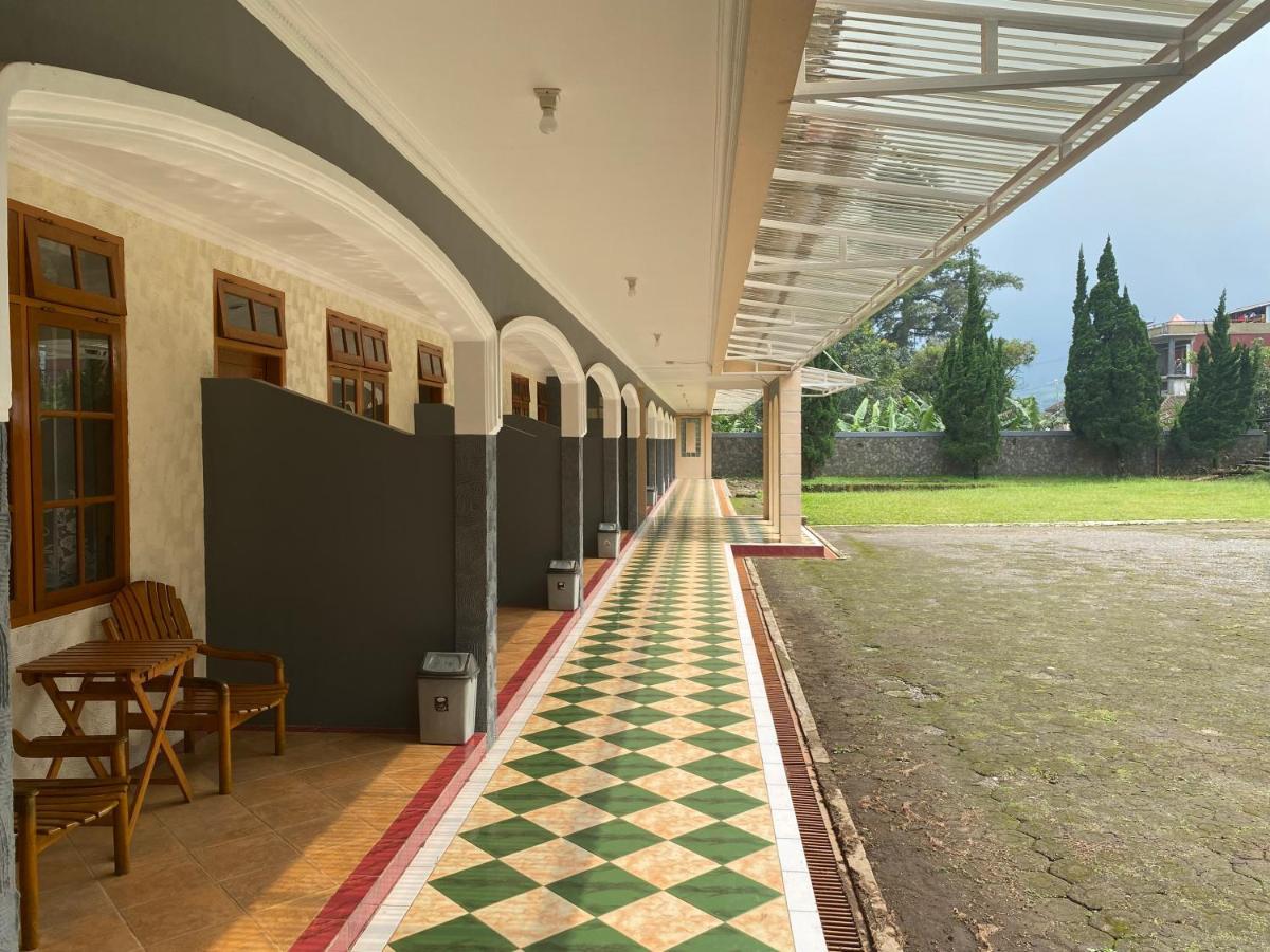 Hotel Puspa Sari Ciater Kültér fotó
