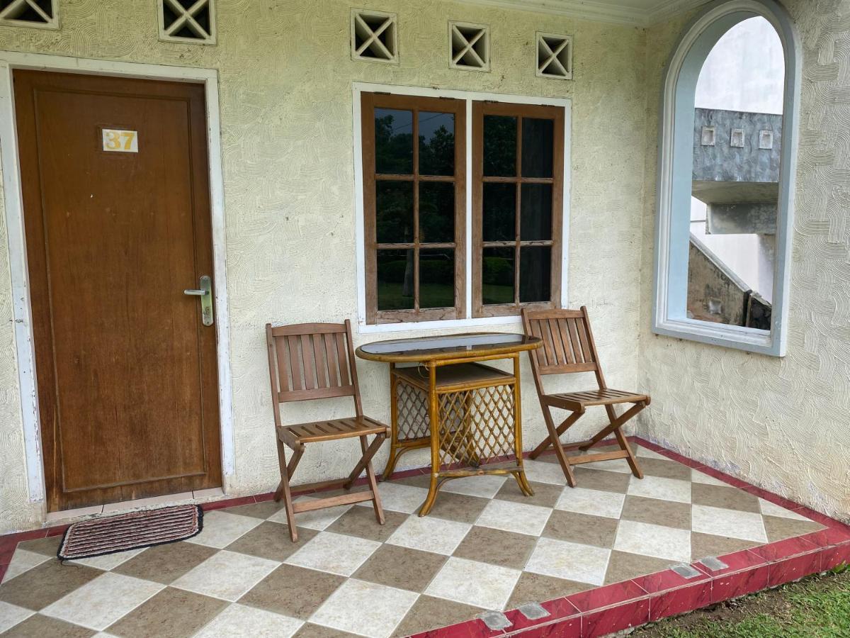 Hotel Puspa Sari Ciater Kültér fotó