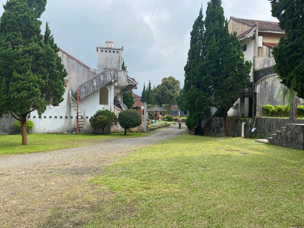 Hotel Puspa Sari Ciater Kültér fotó