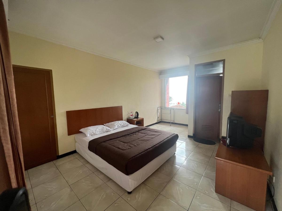 Hotel Puspa Sari Ciater Kültér fotó